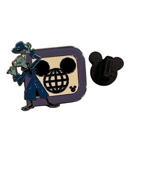 Disney Hatbox Ghost D Series Trading Pin 2025 Hidden Mickey Badge Jewelry